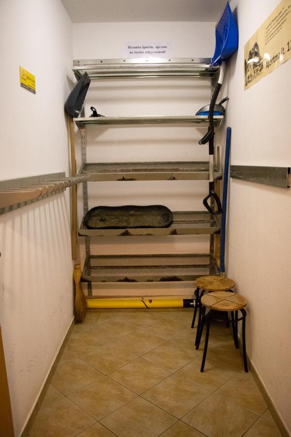 קרנייסקה גורה Apartma Soncek, On The Ski Slopes, Balcony, Private Parking מראה חיצוני תמונה